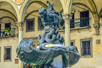 喷泉广场的我流行病城市弗洛伦斯地区托斯卡纳意大利雕塑家皮埃特罗塔卡