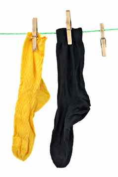 黄色的黑色的袜子挂绳子