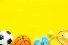 体育运动游戏设备球运动鞋火箭黄色的前视图复制空间