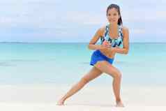 健身女人强度培训腿练习
