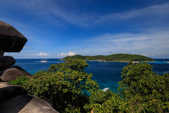 Similan岛屿阳光明媚的一天