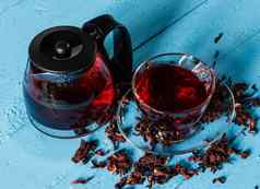 杯karkadeh红色的茶水壶干花木