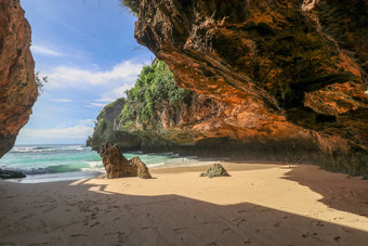 苏鲁<strong>班</strong>海滩巴厘岛印尼自然<strong>假期</strong>背景色彩斑斓的日出岩石海岸rocs海滩蓝色的海洋快乐<strong>假期假期</strong>