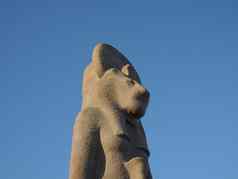 古老的埃及巴斯特女神副本都灵大门sousse正在
