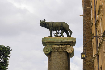 罗马意大利列朱庇特神殿的狼雕像