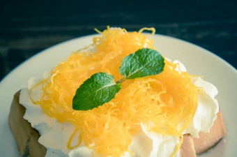 金蛋蛋黄线程是丁字裤泰国甜点生奶油