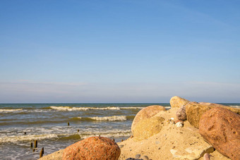 寂寞的不受影响海滩波罗的海海波兰