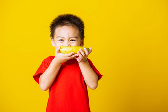 孩子孩子可爱的男孩有吸引力的微笑玩持有<strong>我</strong>