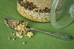 麦片Jar藜麦苋属植物燕麦片