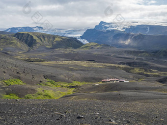 机器人山小屋营地洛加徒步旅行小道绿色谷火山景观熔岩字段视<strong>图片</strong>冰川阳光明媚的夏天一<strong>天蓝色</strong>的天空