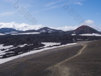 红色的黑色的<strong>火山</strong>冰岛景观5沃都哈尔徒步旅行小道冰川<strong>火山</strong>熔岩场雪马格尼穆迪山已创建<strong>火山</strong>喷发埃亚菲亚德拉<strong>火山</strong>影响空气交通欧洲夏天蓝色的天空