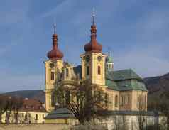 巴洛克式的教堂教堂探视维珍玛丽春天金小时光的地方朝圣之旅hejnicejizera山捷克共和国