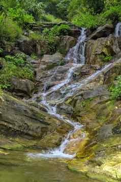 瀑布级联丛林热带热带雨林岩石山