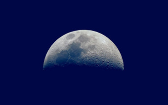季度月亮望远镜