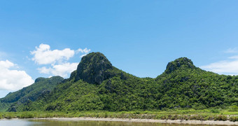 考县该死石头岩石山山<strong>巴蜀</strong>府基里汗