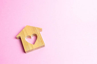 房子心粉红色的背景概念发现租赁房子公寓浪漫的消遣情人节一天负担得起的住房夫妻情人共享住房生活