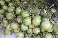 新鲜的椰子市场泰国食物