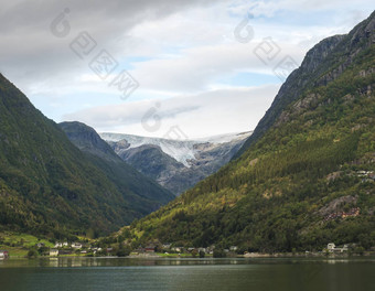视图蓝色的水<strong>百度</strong>峡湾金萨维克folgefonna冰川小村海岸挪威自然旅行背景早期秋天一天