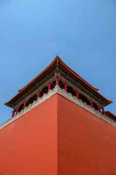 传统的中国人建筑蓝色的天空