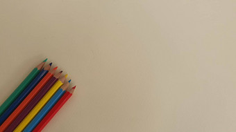 铅笔孩子们的创造力表绘画纸纸有创意的活动孩子们假期检疫孩子们的创造力刺绣项目