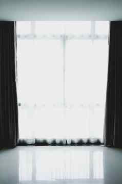 白色纯粹的窗口窗帘透明的织物