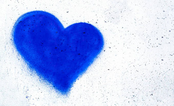 蓝色的心混凝土墙