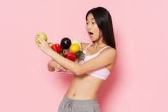 女人杯蔬菜水果健康的食物饮食