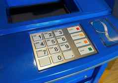 蓝色的颜色自动取款机机白色按钮键盘