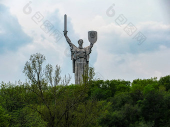 不朽的雕塑祖国基辅乌克兰