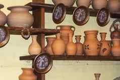古老的工艺陶器手工制作的农村生活dudutki贝拉