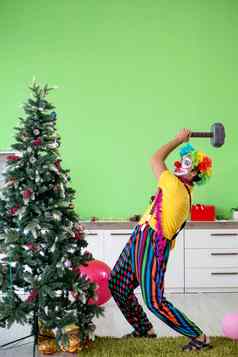 有趣的小丑圣诞节庆祝活动概念