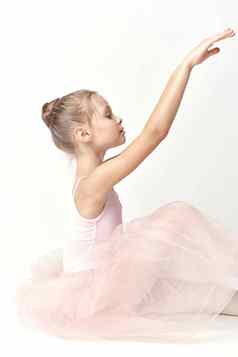 女孩芭蕾舞女演员粉红色的跳舞服装芭蕾舞跳舞尖端鞋子图图光背景模型