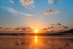 热带自然海海滩夏天时间日出日落光耀斑