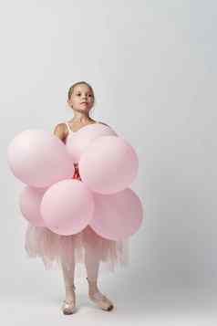 芭蕾舞女演员女孩服装气球手图图尖端鞋子跳舞