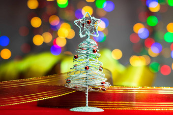 <strong>圣诞节</strong>树装饰点缀孤立的模糊使用