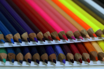 视图集彩色的铅笔画