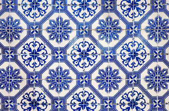 传统上,葡萄牙语瓷砖