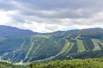 全景挪威hemsedal滑雪中心山绿色梅多斯湾Buskerud