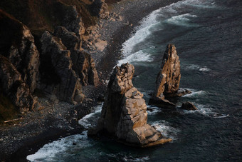 <strong>巨大</strong>的石头形式拱站中间海背景纯粹的悬崖领土西霍特-阿林<strong>生物</strong>圈储备primorsky领土