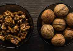 胡桃木小板古董木表格核桃健康的素食者蛋白质有营养的食物自然坚果零食