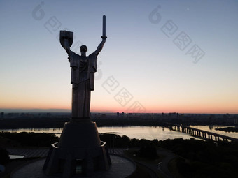 纪念碑祖国早....基辅乌克兰空中视图