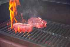 牛肉牛排烧烤火焰