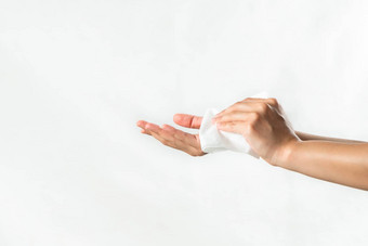 女人清洁手白色软组织纸孤立的