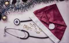 圣诞节医学听诊器药片圣诞节装饰花环圣诞老人老人他