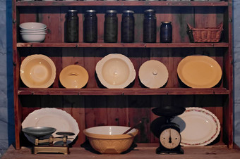 古董厨房<strong>用具用具</strong>棕色（的）木橱柜