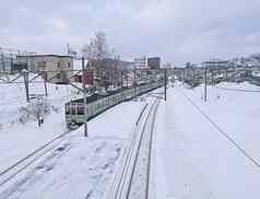 雪铁道火车大鸟城市北海道日本中期冬天