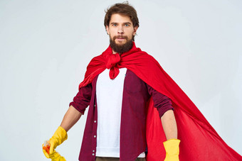 男人。红色的雨衣穿橡胶手套专业房子<strong>清洁</strong>