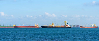 物流容器船<strong>航运</strong>院子里主要运输货物容器<strong>航运</strong>新加坡港口