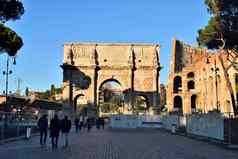 罗马意大利12月视图拱康斯坦丁竞技场游客由于科维德疫情