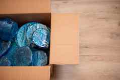 玻璃器皿包装蓝色的包装尼龙底纸板盒子玻璃器皿包装盒子